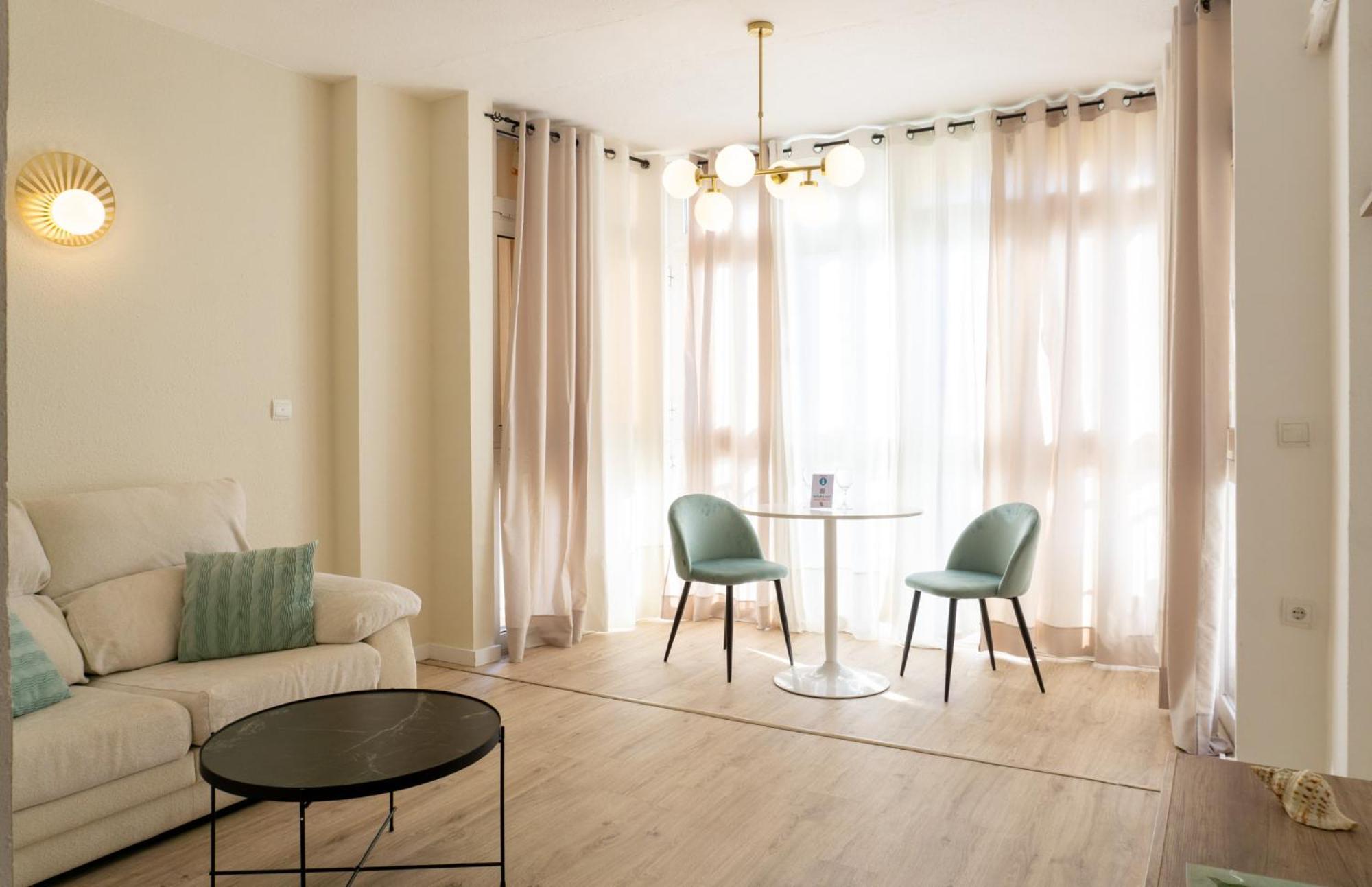 Apartamento Picasso Torremolinos Luaran gambar
