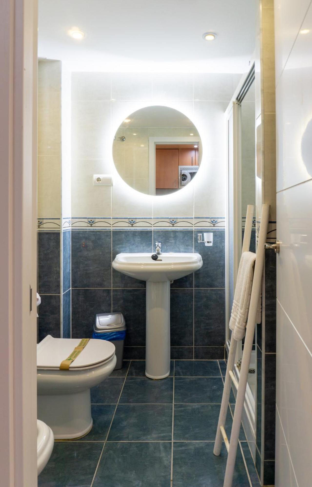 Apartamento Picasso Torremolinos Luaran gambar